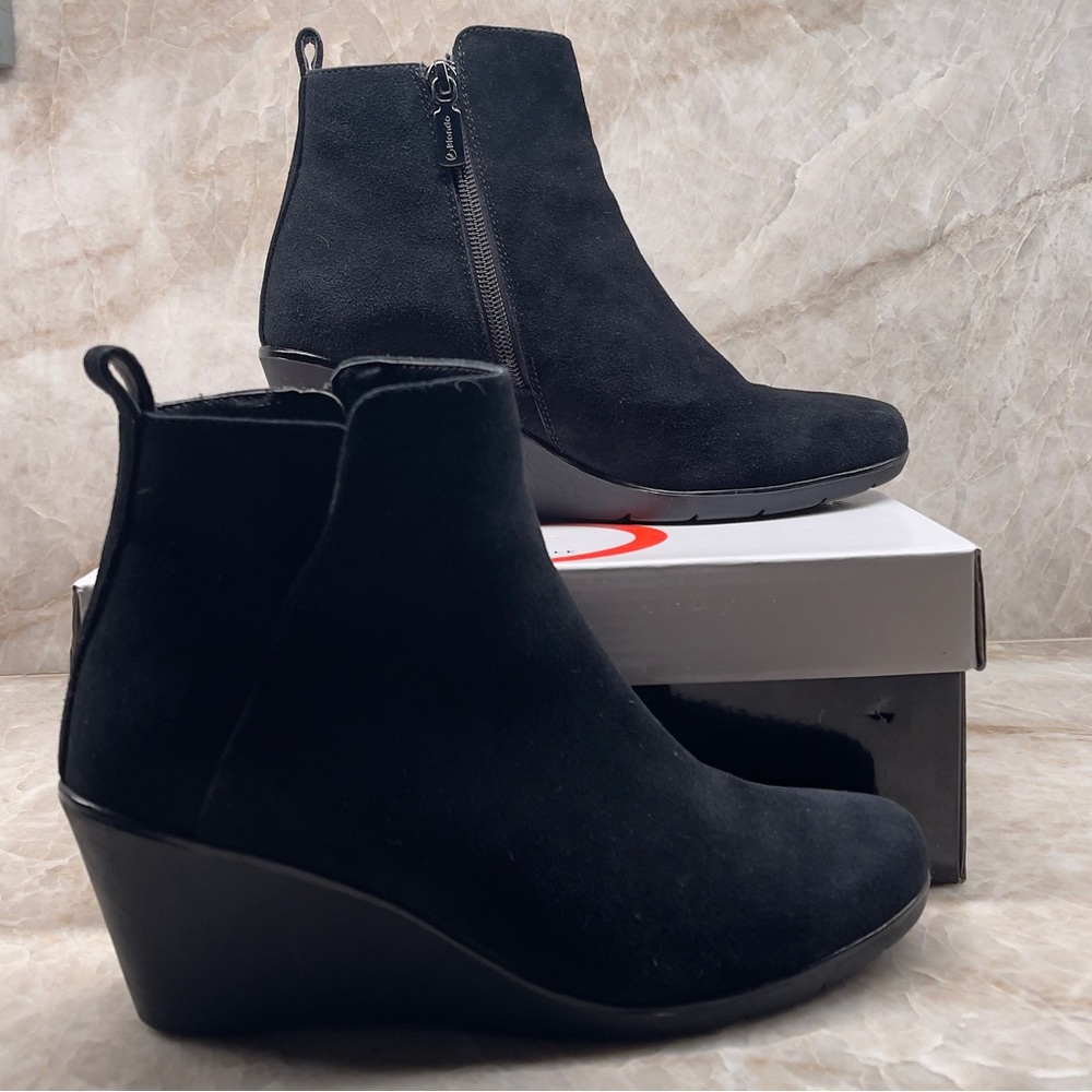 Blondo Boots Booties 7 M Black Suede Shoes Wedge Waterproof